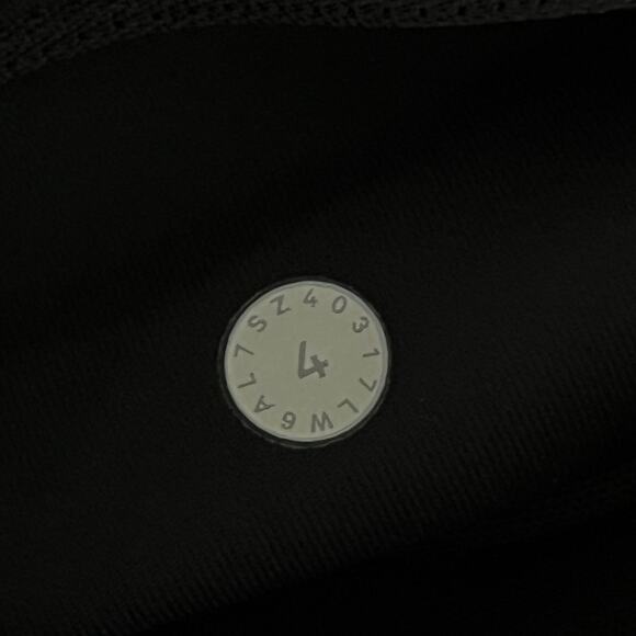 Lululemon Speed Up Crop 21" Leggings Black sz 4 - Picture 7 of 7